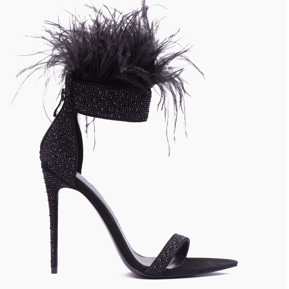 Brand: Iamjenniferle size 39 (8.5) crystal x feather (Sandal)